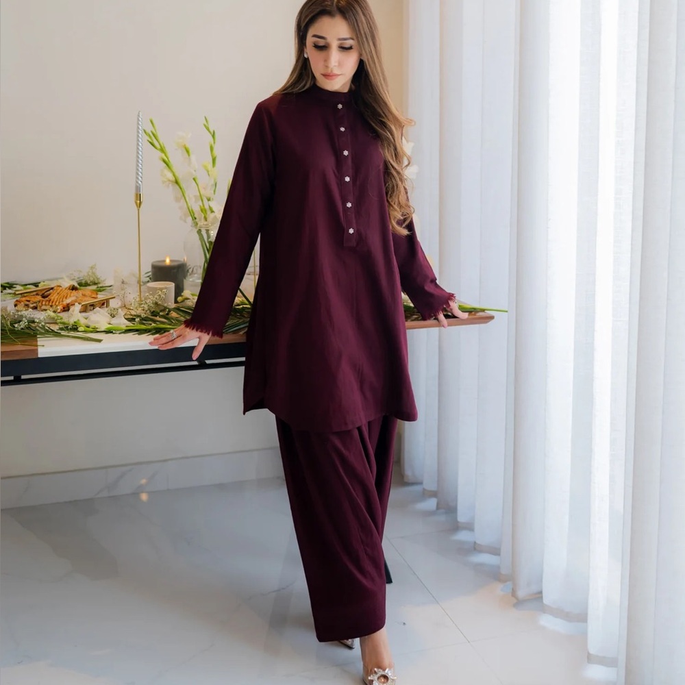 Elegant Burgundy Women's Shirt and Pants Set Pakistan Indian outfit